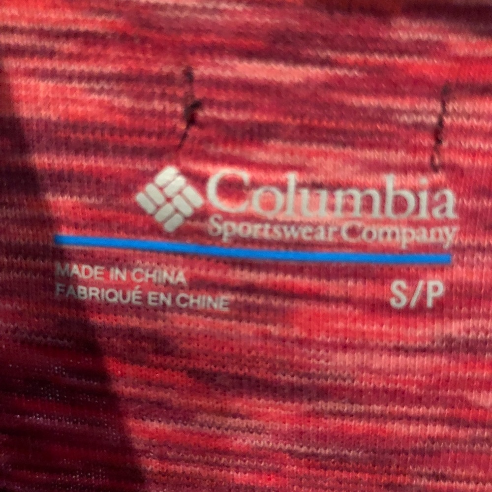 Woman’s Columbia top
